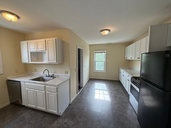 1730 Main St #3