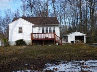 4 Laurel Ave, Pequannock, NJ 07440