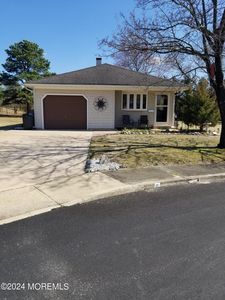 6 Marigot Court, Toms River, NJ, 08757