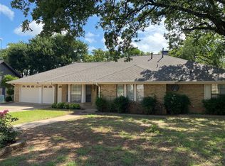 715 E Murco Dr, Mineral Wells, TX 76067