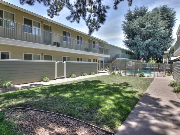 Mountain View Place, 2283 Latham St #49, Mountain View, CA 94040