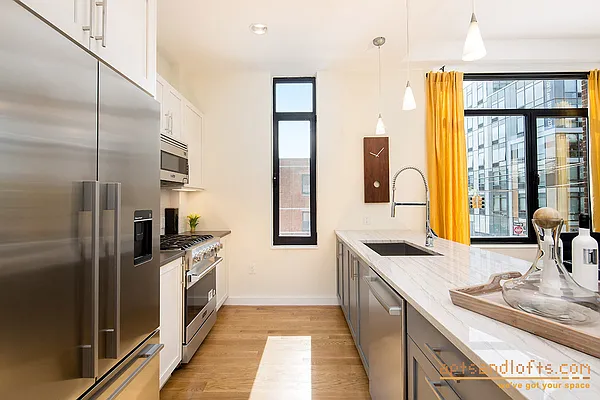 Sold by aptsandlofts.com | media 42