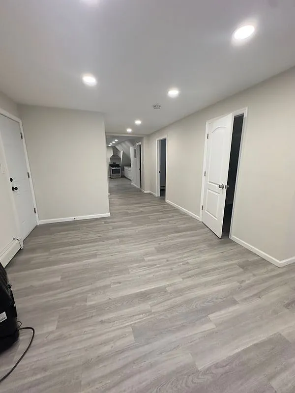 2 bed, 1.0 bath, 1025 sqft, $2,250 — Photo 4