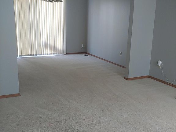 3rd image of 2035 Victorian Village Dr