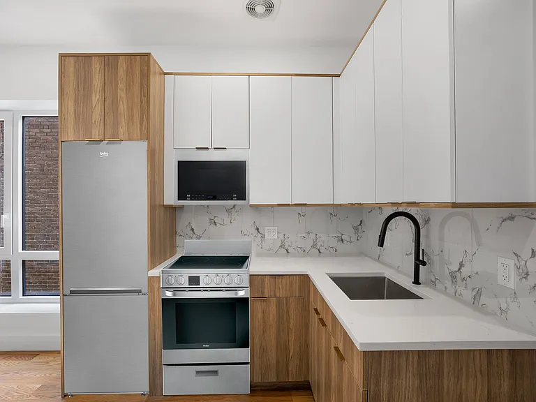 1640 Nostrand Ave #3 — Photo 2