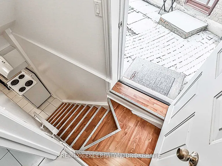 75 Hendon Rd — Photo 24