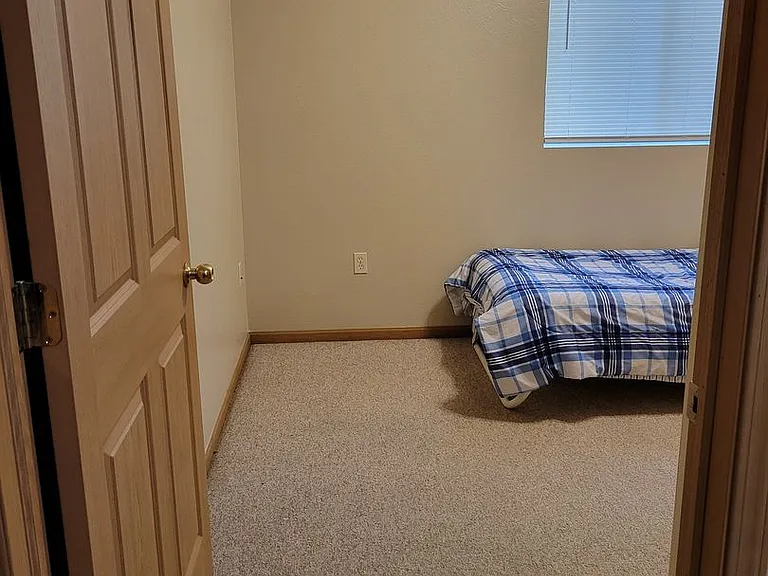 113 W Vine St — Photo 27