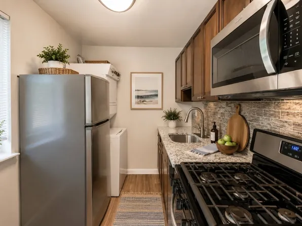 Quail Hollow Apartment Homes