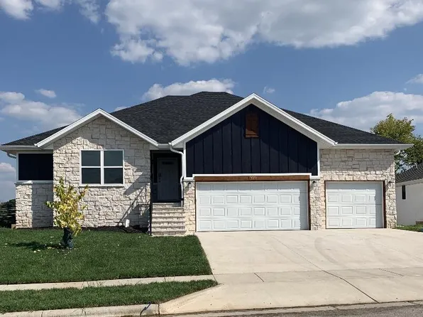 646 W Brook Hollow Road, Nixa, MO 65714