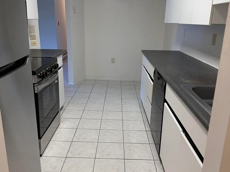 14 Pine Cluster Cir #F — Photo 8