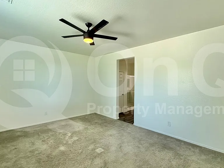 8924 N 102nd Ln — Photo 10