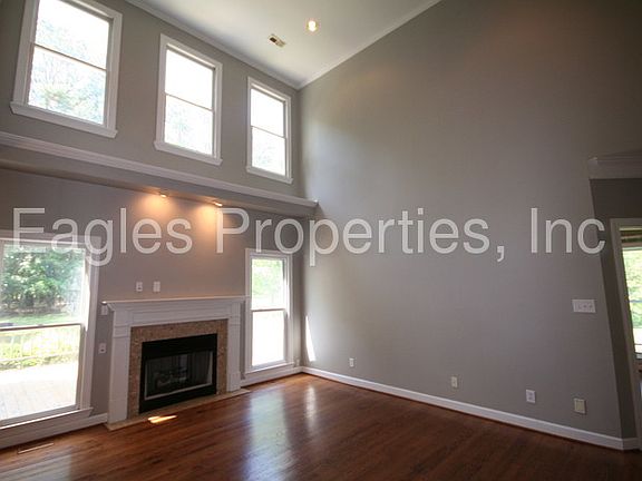 5th image of 103 Kelly Ct