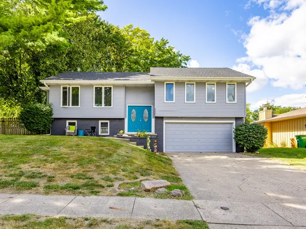 1538 NW 106th St, Clive, IA 50325