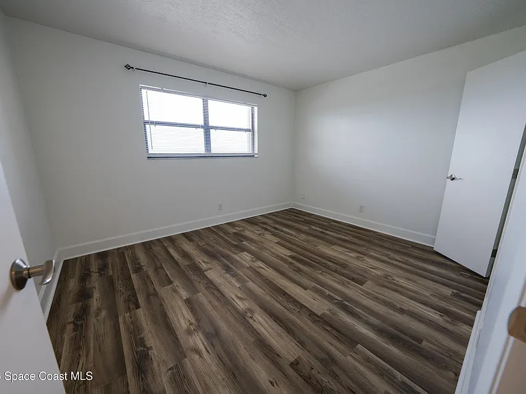 500 Palm Springs Blvd #403 — Photo 27
