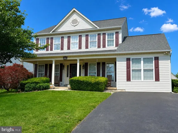 232 Winter Brook Dr, Walkersville, MD 21793