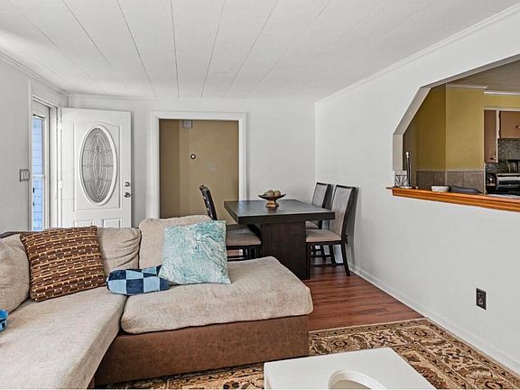 3rd image of 2 Banks Lane