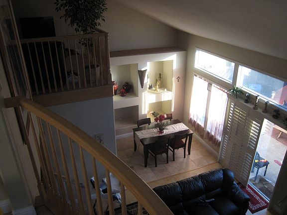 2nd image of 27671 Medlar Dr