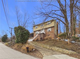 1200 Henry Rd, South Charleston, WV 25303