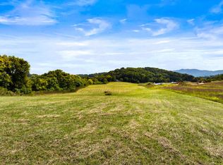Bluff Rd, Parrottsville, TN 37843