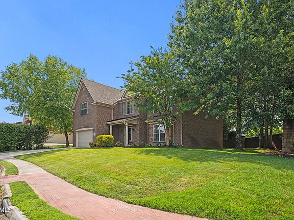 2nd image of 12801 Lily Pond Ln