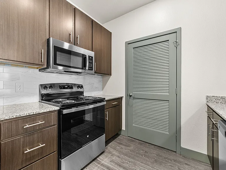Cross Timbers Apartments — Photo 29