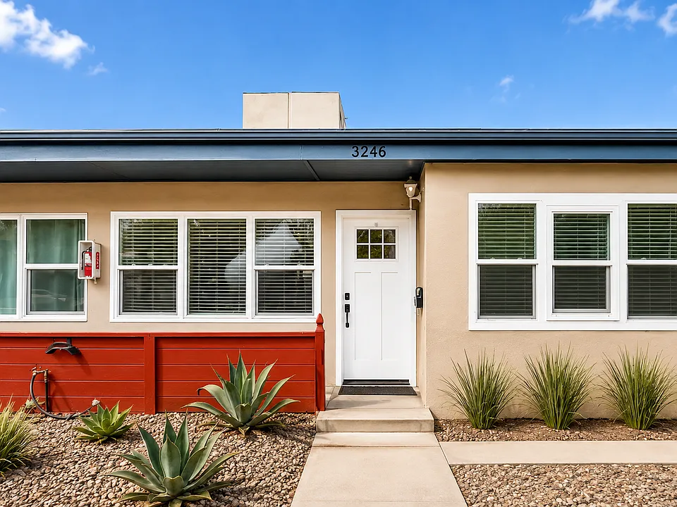 3246 Clairemont Dr