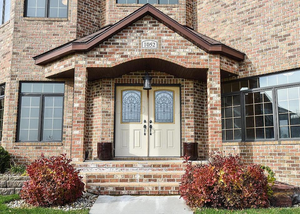 2nd image of 1052 Morningside Ct