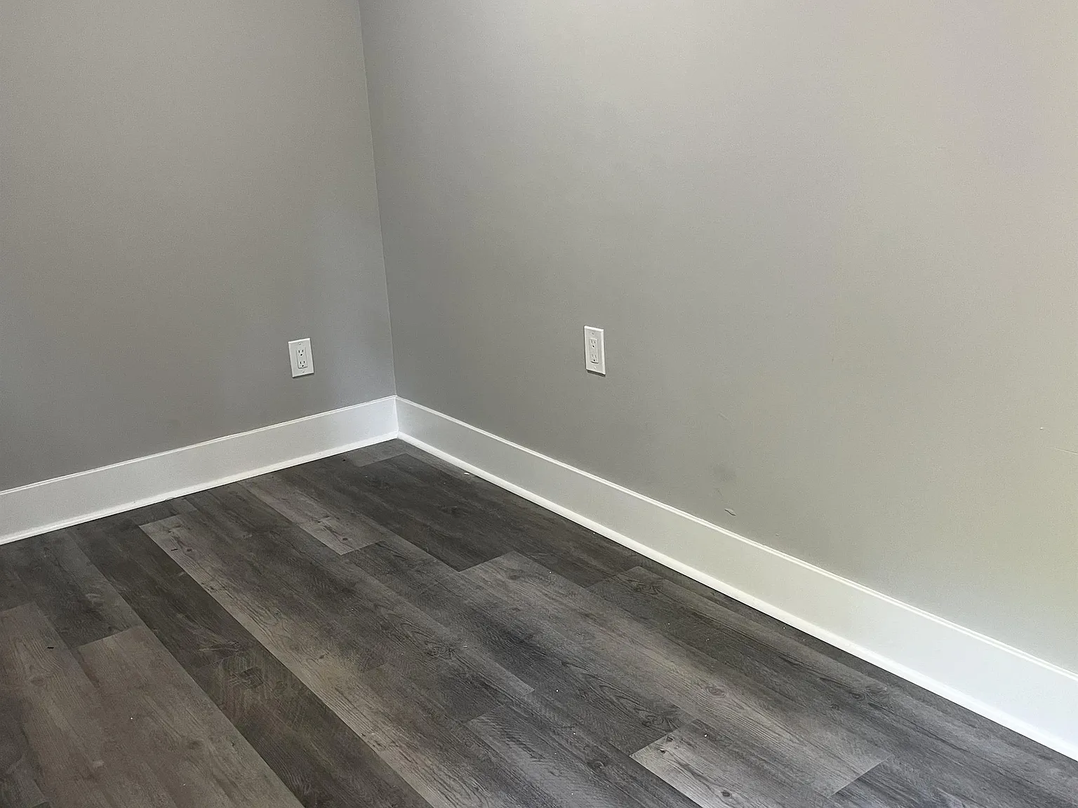 2034 Edgmont Avenue - 1R — Photo 3