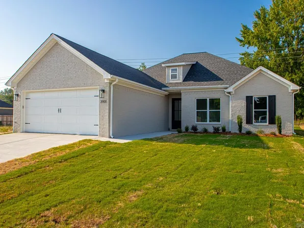 3901 Spencer Crossing Dr, Benton, AR 72019