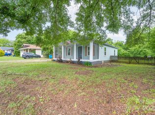 917 Laye St, Belmont, NC 28012