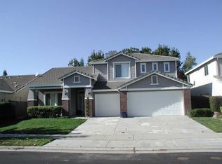 556 Manhattan Dr, Roseville, CA 95678