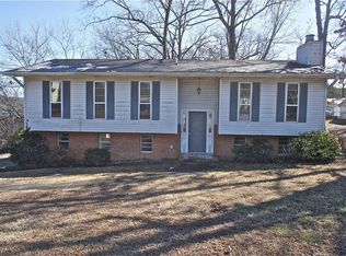 448 Wilderness Rd, Pelham, AL 35124
