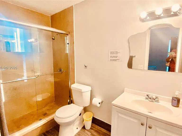 141 McArthur Pkwy — Photo 16