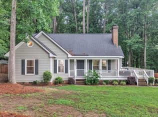8801 Valley Hill Ct, Apex, NC 27539