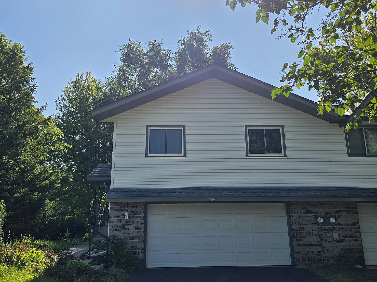 3 bed, 1480 sqft, $2,380 — Photo 2
