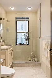 Sold by Avenue Real Estate