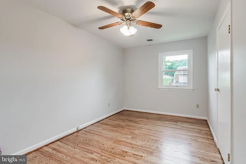 Thumbnail 16