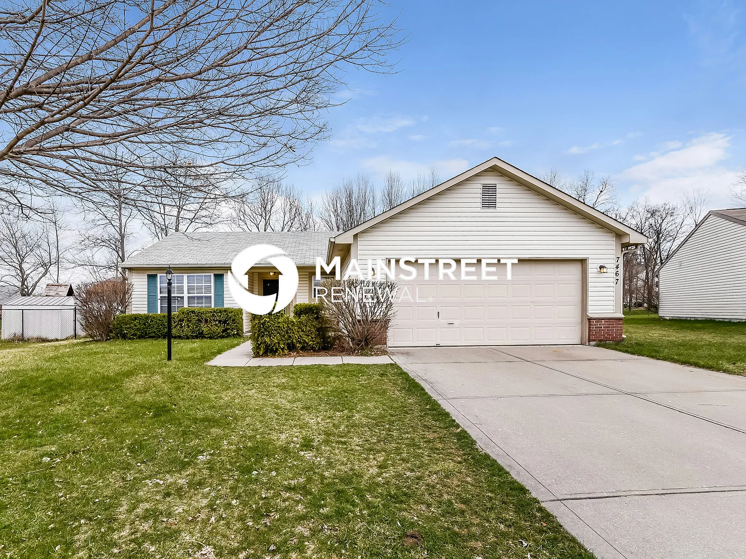 7467 Grandview Dr — Photo 1