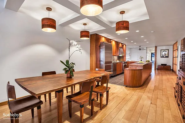 Sold by Sotheby's International Realty | media 18