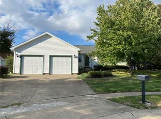 705 Timothy Cir, Charleston, IL 61920