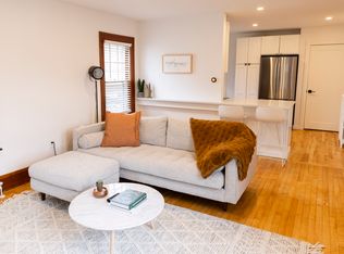 98 Shelburne Rd, Burlington, VT 05401