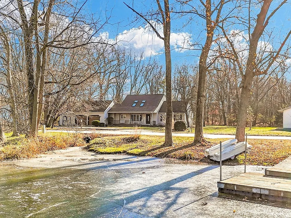 1705 Lake Shore Dr