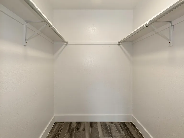 Foothill Place Apartments — Photo 27