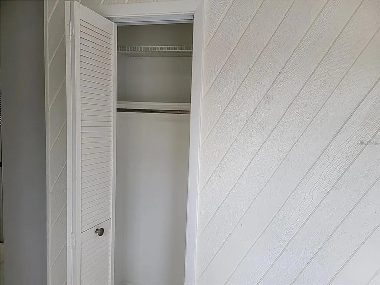 26221 Constantine Rd — Photo 14