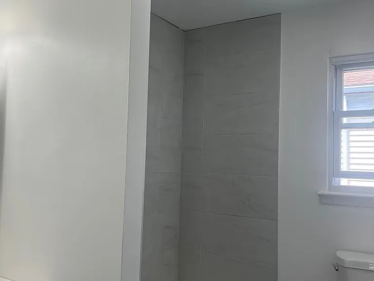 521 Corinthian Ave — Photo 6