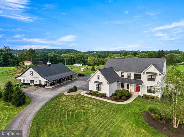 90 Bertolet School Rd, Spring City, PA 19475