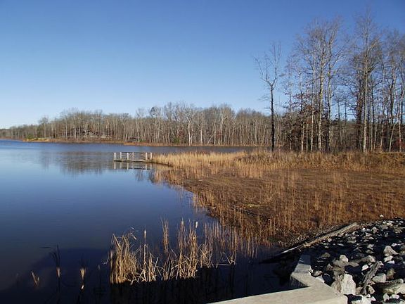 2nd image of 8 Hemlock Trl