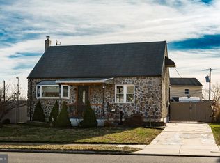 105 Edwards Dr, Brookhaven, PA 19015