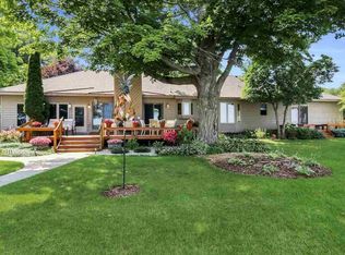 3814 Thierry Cir, Kewadin, MI 49648