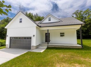205 W Minnie Ave, Monterey, TN 38574